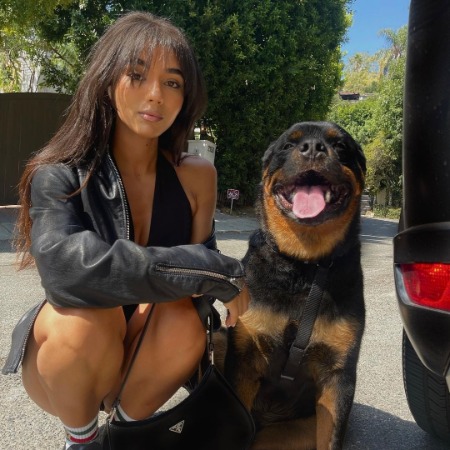 Yovanna Ventura with her loving dog Tatum. 